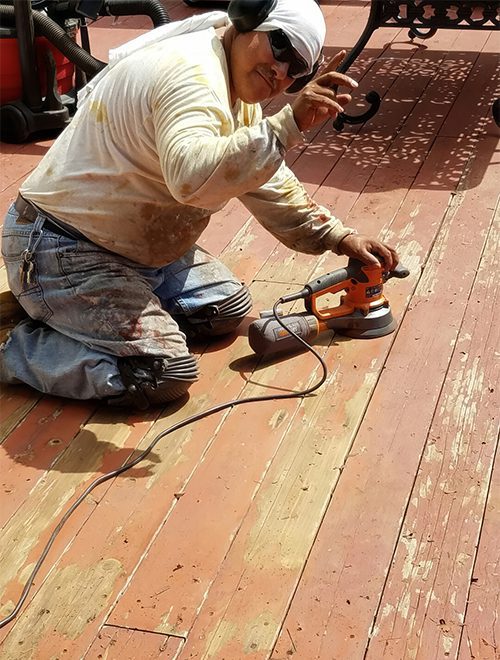 Salomon-thumbs-up-sanding