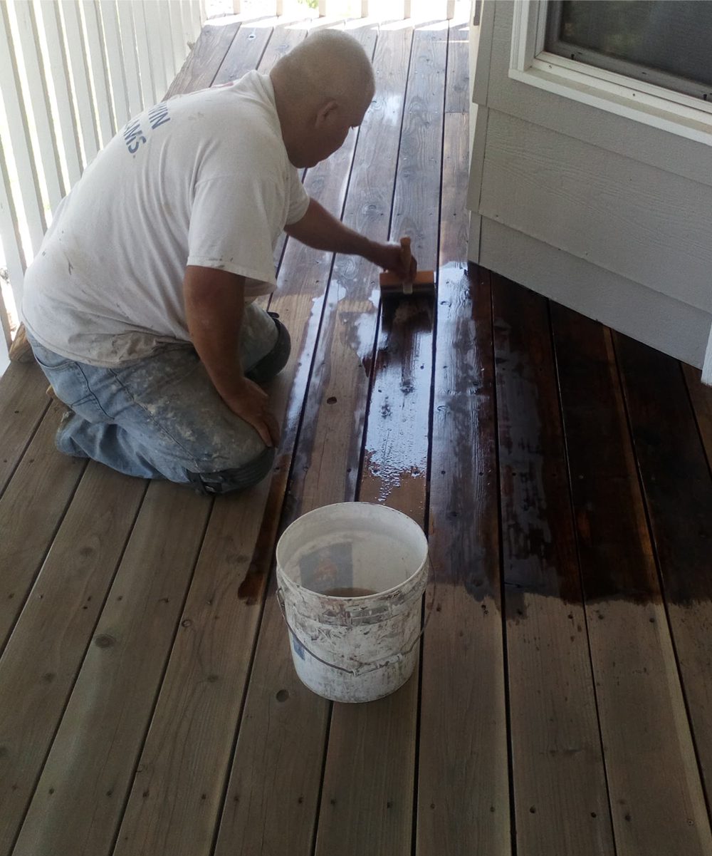 Salomon staining a deck